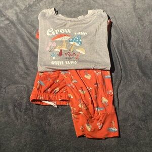 Sleeper set mushroom themed